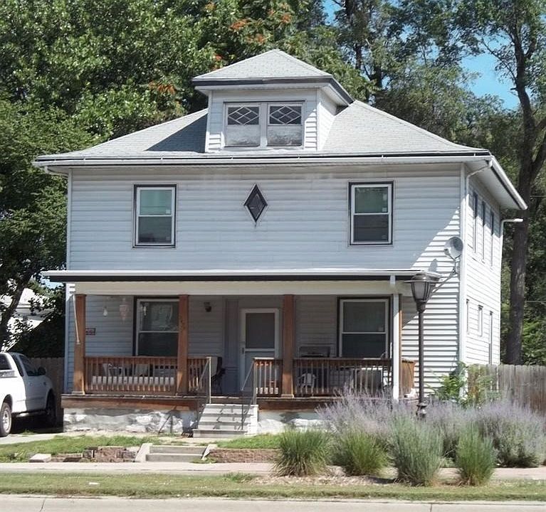 1st image of 2476 Vine St