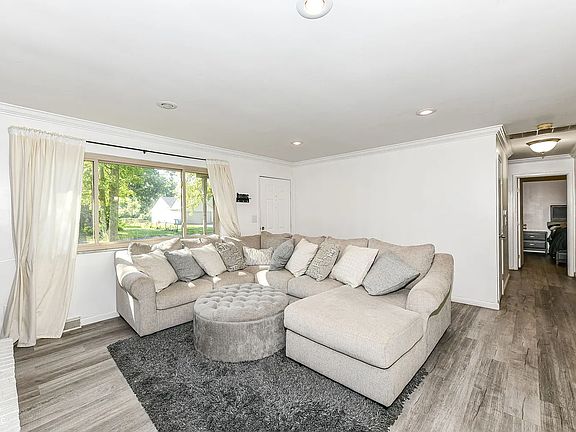 5th image of 10505 Washington Blvd #1