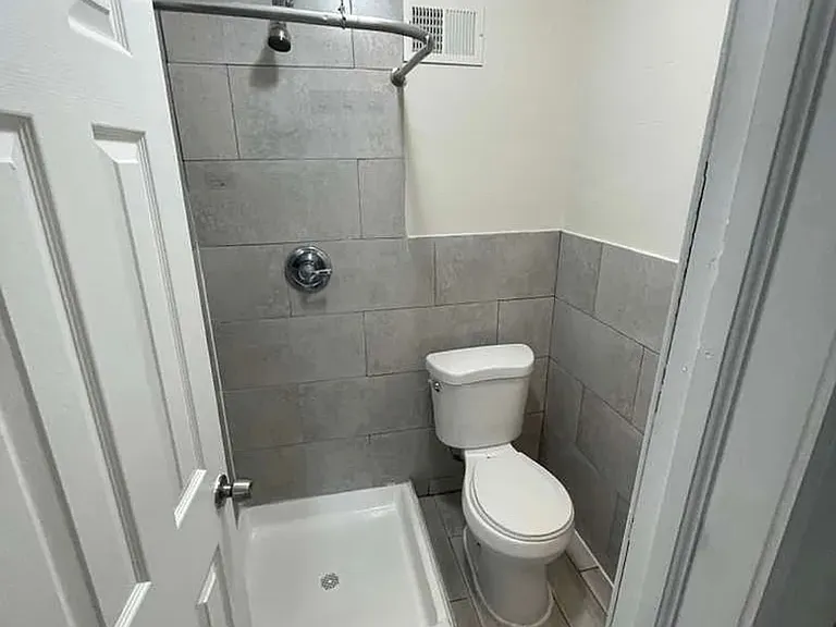 144 Alexander St #1L — Photo 6