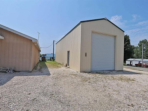 2nd image of 271 Shawneetown Rd
