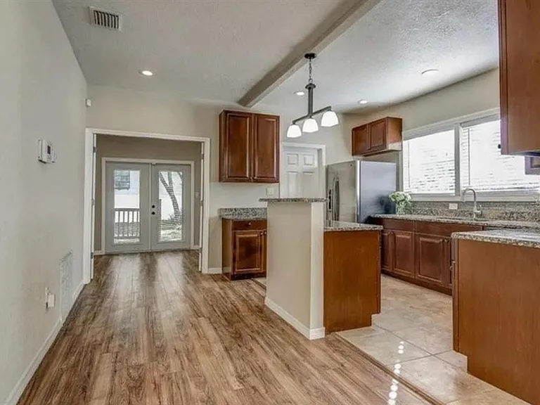 3625 E Mohawk Ave — Photo 1