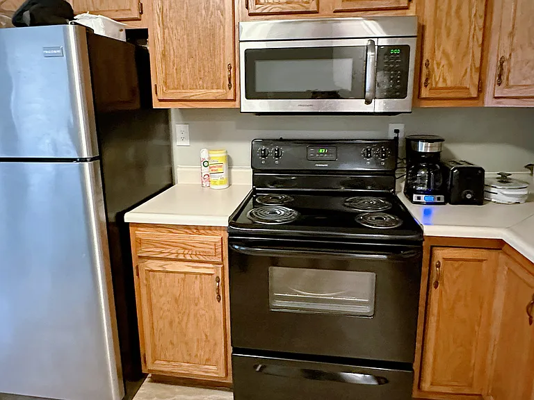 1208 Holloway Dr #2 — Photo 5