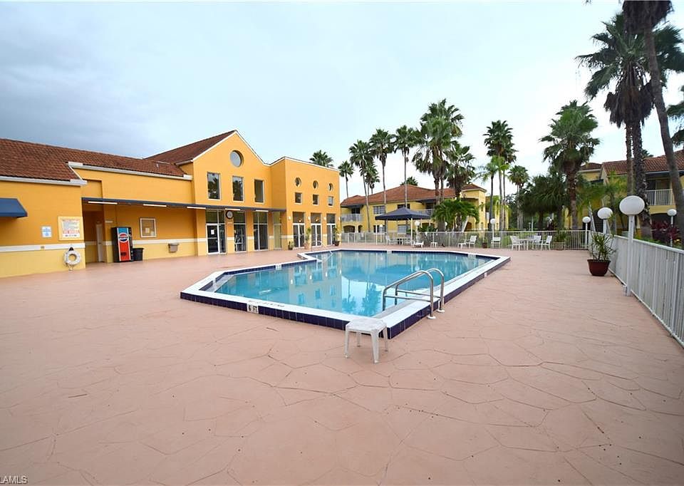 1st image of 3405 Winkler Ave APT 211