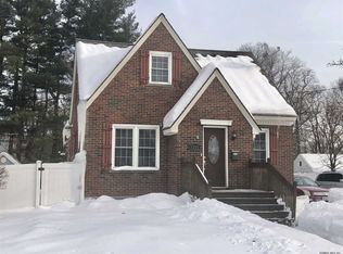 1215 Lark St, Schenectady, NY 12306