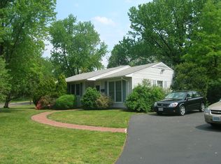 5817 La Vista Dr, Alexandria, VA 22310