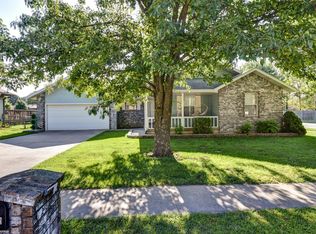 326 S Dove Valley Ave, Springfield, MO 65802