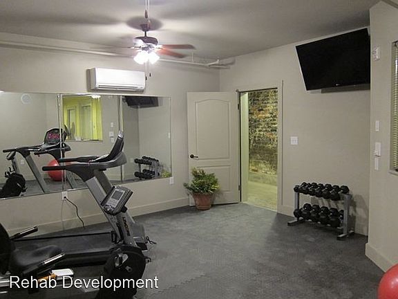 3rd image of 533 Main St #5168000