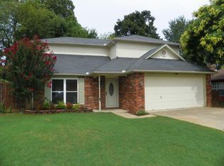 1146 Peppermill Ln, Springdale, AR 72762