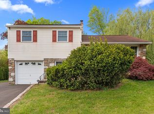 300 Rockledge Ave, Huntingdon Valley, PA 19006