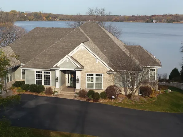1505 Edgewater Ave, Arden Hills, MN 55112