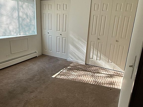 4th image of 351 W Hawthorne Cir #5