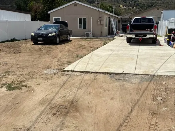 17985 Grand Ave, Lake Elsinore, CA 92530
