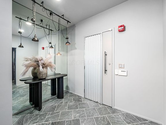 4th image of 17 W 3rd Ave APT 212