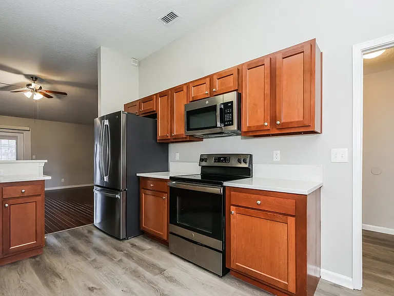 12640 Ashmore Green Dr S — Photo 9