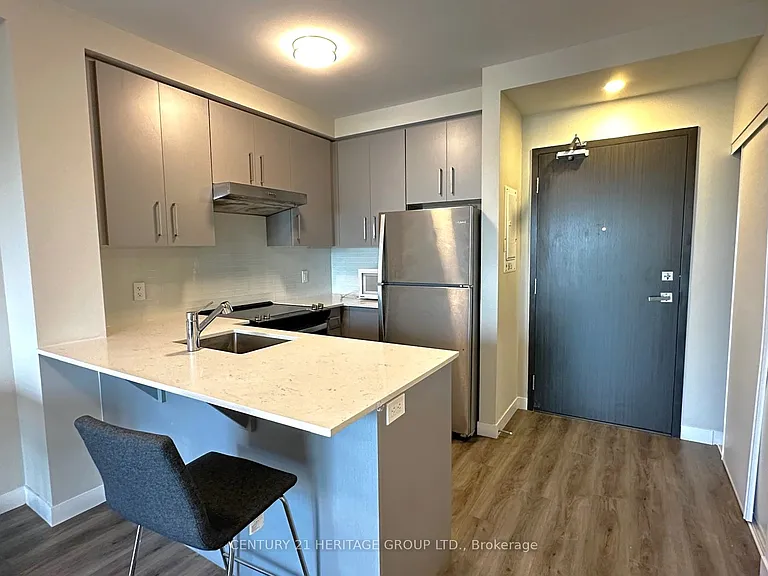 15 Queen St S #1610 — Photo 6
