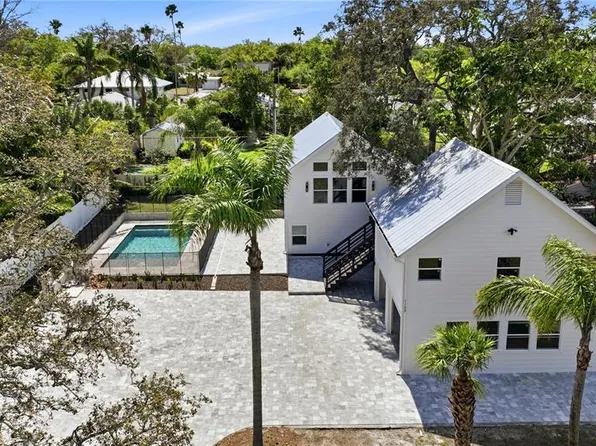 1109 Charles St, Clearwater, FL 33755