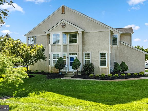 3rd image of 311 Tuvira Ln