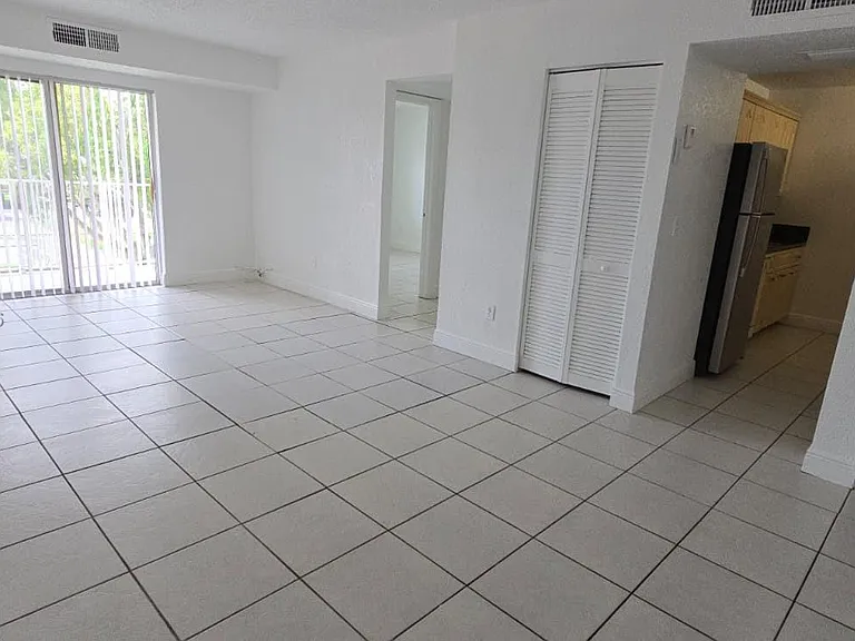 8200 SW 210th St #212 — Photo 9