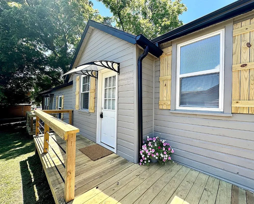 1 bed, 968 sqft, $1,250 — Photo 1