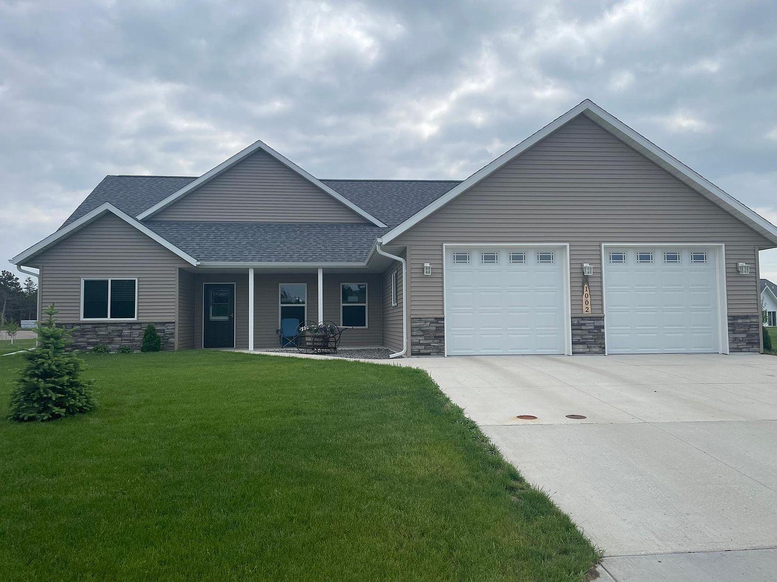 1002 8th Ave NW, Perham, MN 56573 Zillow