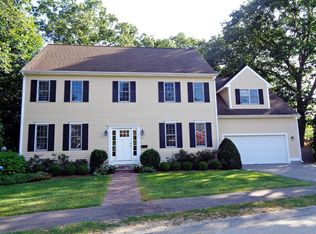 75 Pine Grove St, Needham, MA 02494