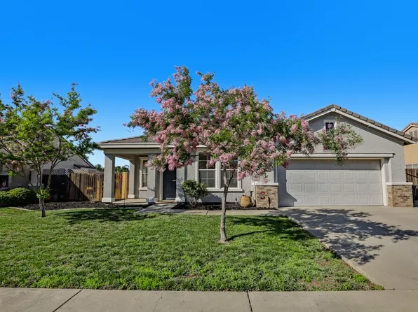 1175 Bronco Dr, Plumas Lake, CA 95961