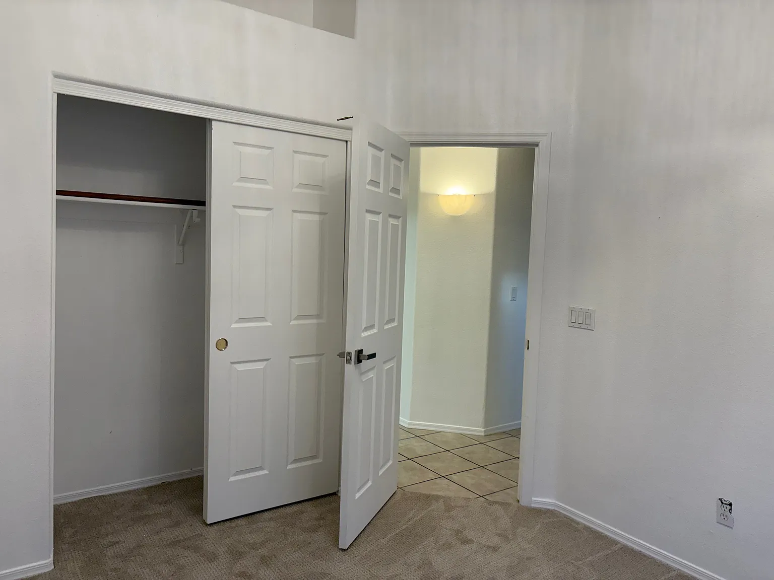 3 bed, 1500 sqft, $2,000 — Photo 2
