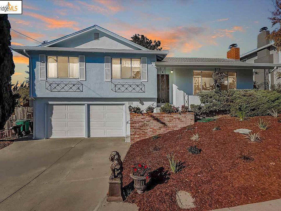 1st image of 4558-4558 Fieldcrest Dr