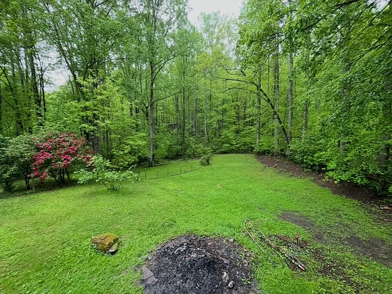 135 Fordham Ln #A — Photo 16