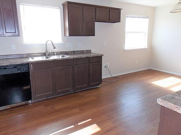 5th image of 7421 Upland Bend Dr