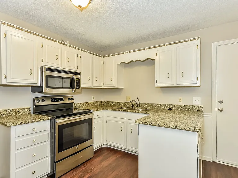 1632 Rachels Retreat Cir — Photo 7