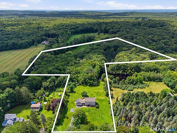 3rd image of 856 Dunn Road