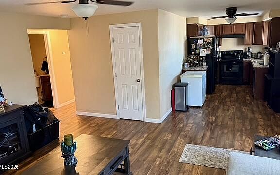5th image of 1020 Roberts St