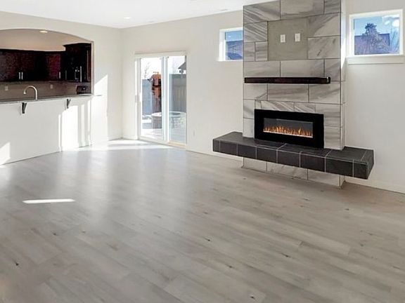 3rd image of 3010 NW Dogwood Ave