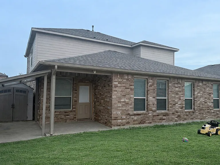 480 Spring Dr — Photo 14