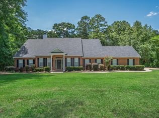 9093 Old Chemonie Rd, Tallahassee, FL 32309