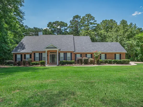 9093 Old Chemonie Rd, Tallahassee, FL 32309