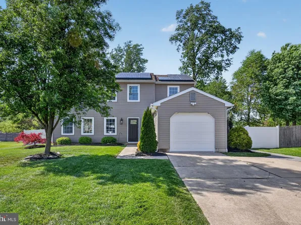 21 Huntingdon Way, Sewell, NJ 08080