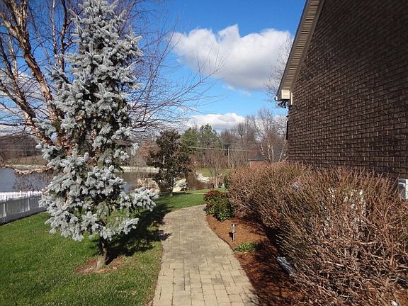 5th image of 3033 Waterside Way