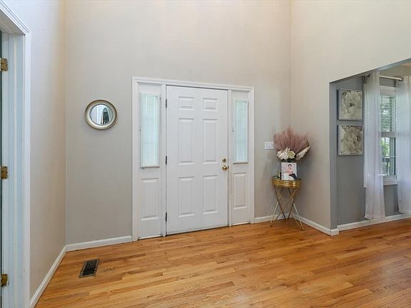 5th image of 10 Blye Rd