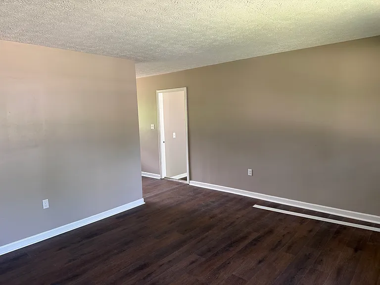 4979 Mercedes Dr — Photo 1