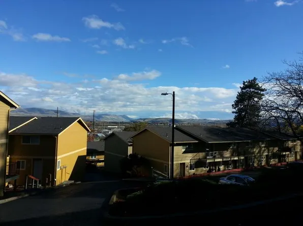 American Village of The Dalles, 2408 W 10th St #33, The Dalles, OR 97058