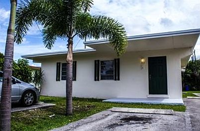 FRONT OF HOUSE