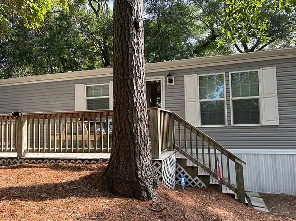 8614 Sound Dr, Emerald Isle, NC 28594