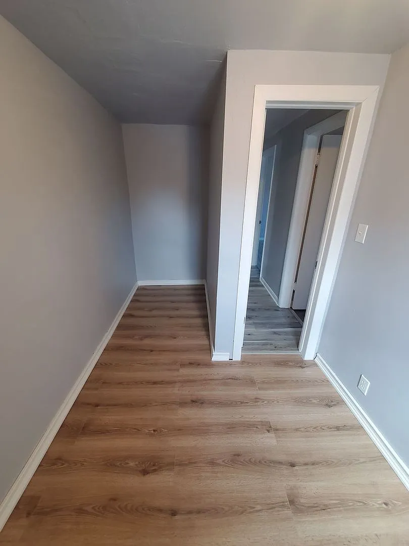 159 S 78th St. (Duplex) — Photo 4