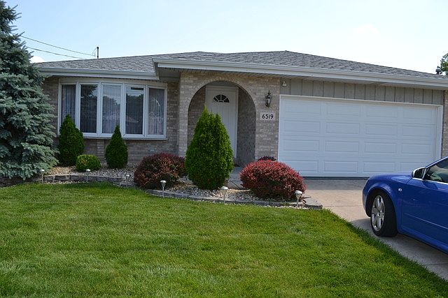 1st image of 6519 W 91st St