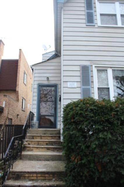 1st image of 4875 N Hermitage Ave #2