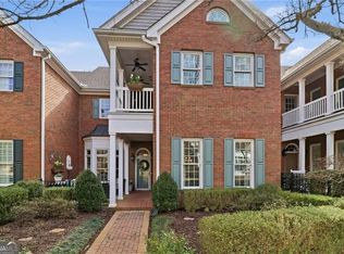 8630 Parker Pl, Roswell, GA