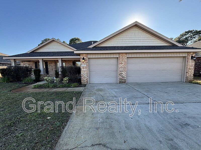 1st image of 9629 Meadow Wood Ln