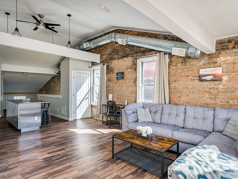 55 E Clifton Ave #B — Photo 15